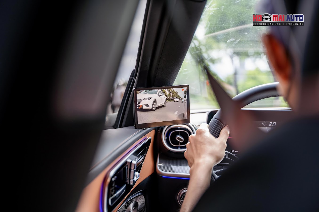 Mercedes C300 lắp camera chiếu hậu điện tử TOSHI cao cấp – Nâng tầm tầm nhìn, lái xe an toàn hơn mỗi ngày