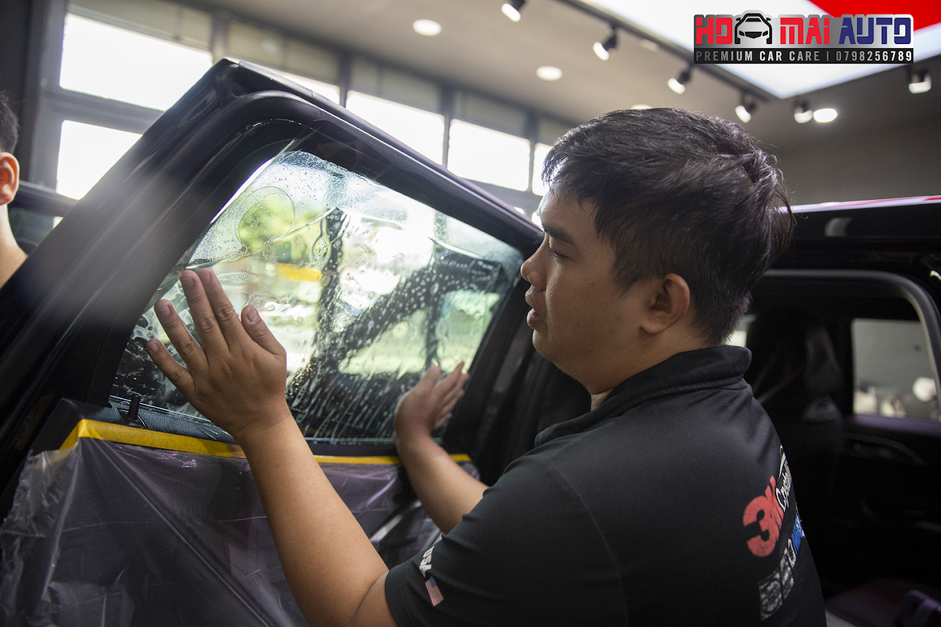 Dán phim cách nhiệt kính sườn ô tô nên chọn mã nào? Gợi ý tối ưu cho từng nhu cầu